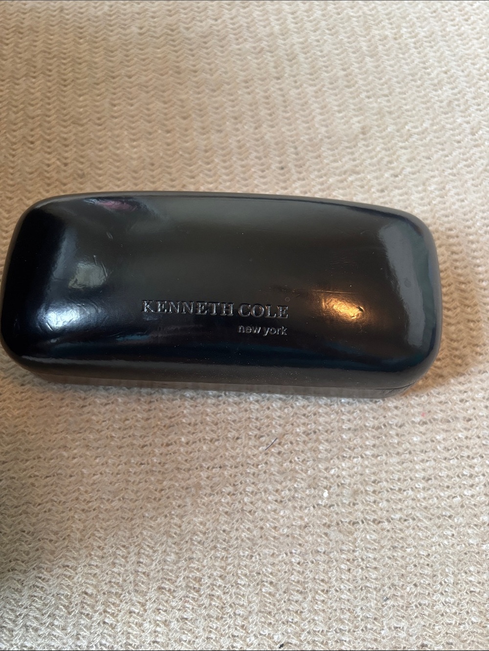 Kenneth Cole Glossy Black Hard Shell Eyeglass Case
